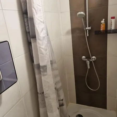 T2, Rez De Avec Piscine Feriehus *