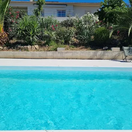 Feriehus T2, Rez De Avec Piscine