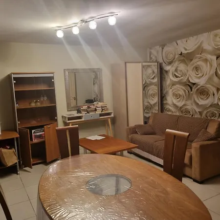 T2, Rez De Avec Piscine * Afa