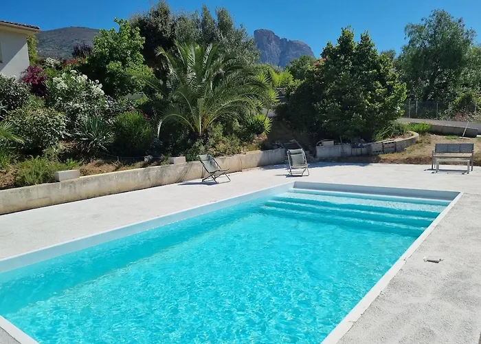 T2, Rez De Avec Piscine Сasa de vacaciones Afa
