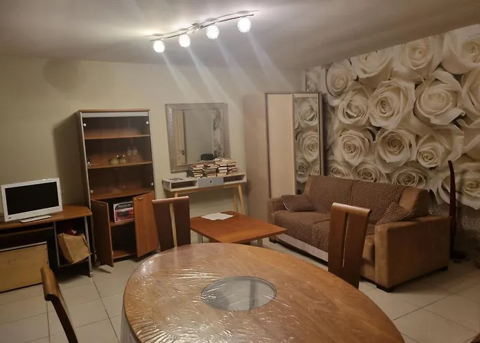 T2, Rez De Avec Piscine * Afa